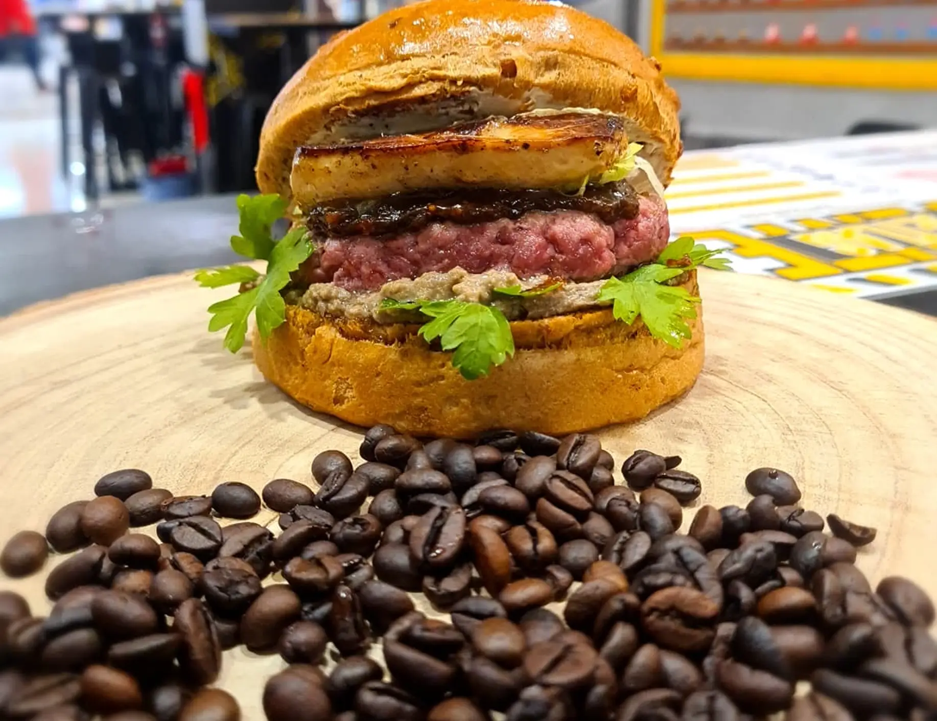burger à Lokaz, un restaurant à Chantilly